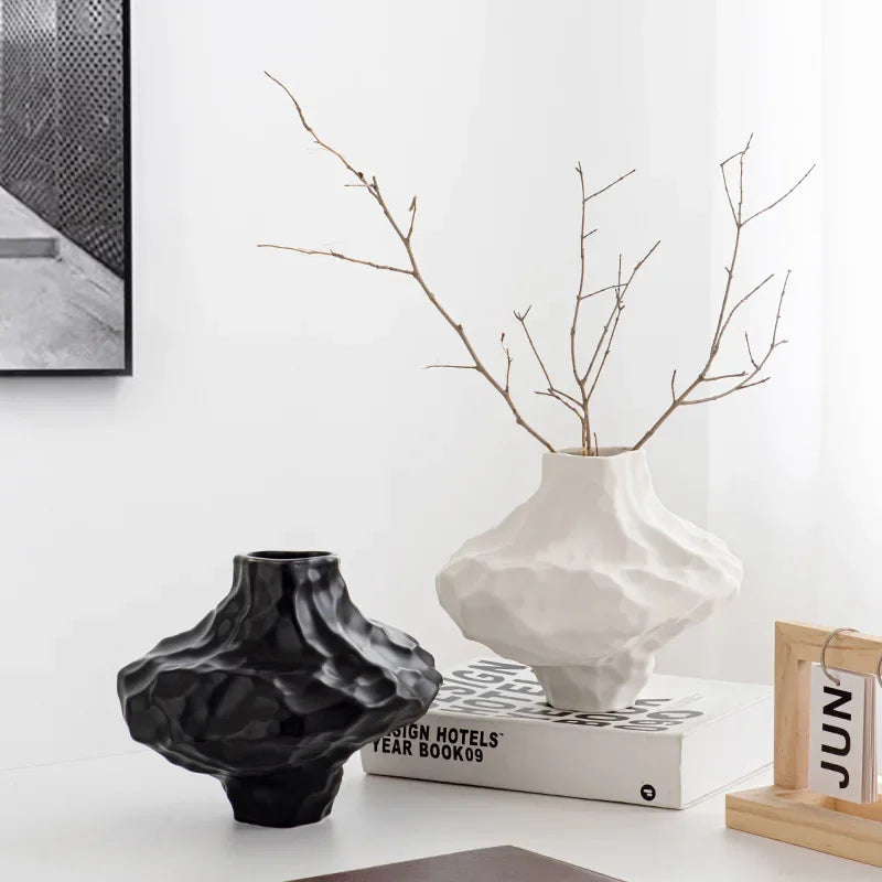 Asymmetric Ceramic Vase / Black