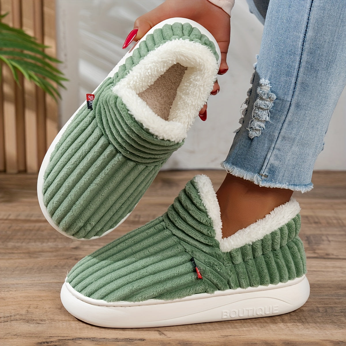 Bianca | Pantofole in peluche CozyStep