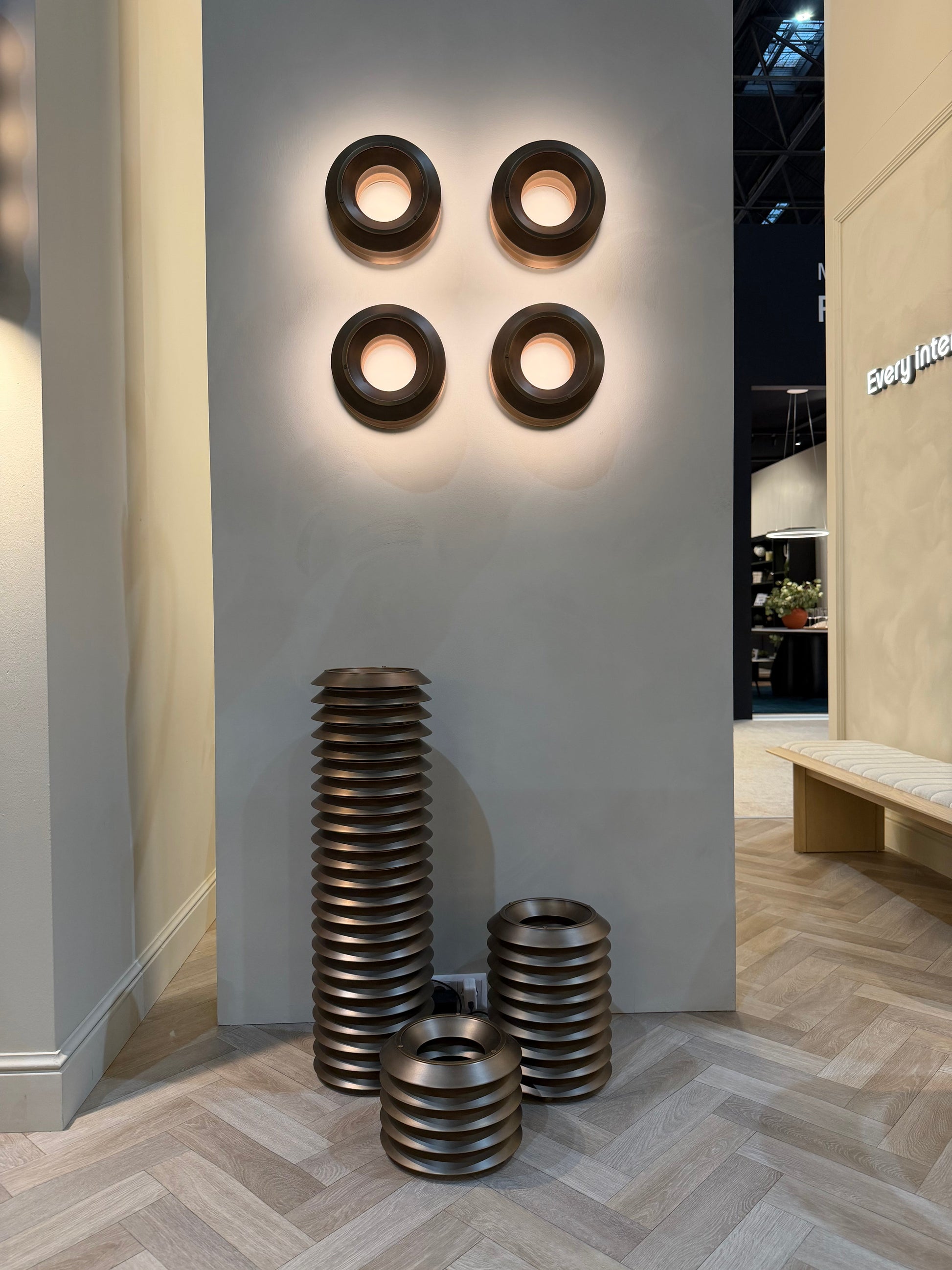 ROJI Floor lamp