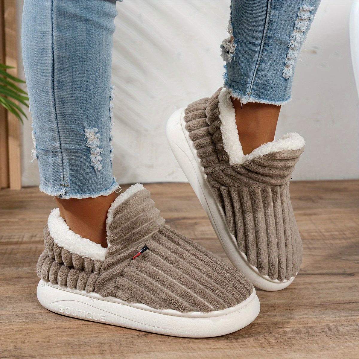 Bianca | Pantofole in peluche CozyStep