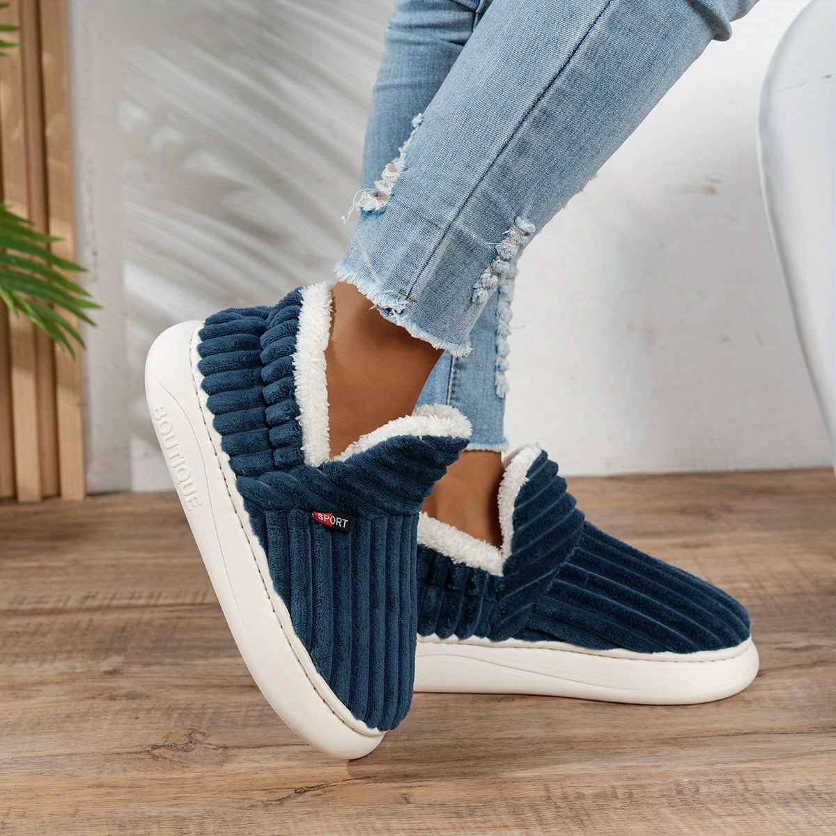 Bianca | Pantofole in peluche CozyStep