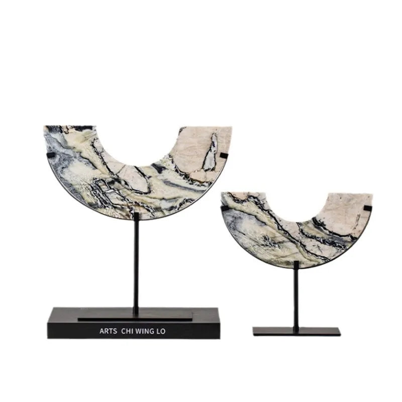 Arched Marble Ornament / Natural