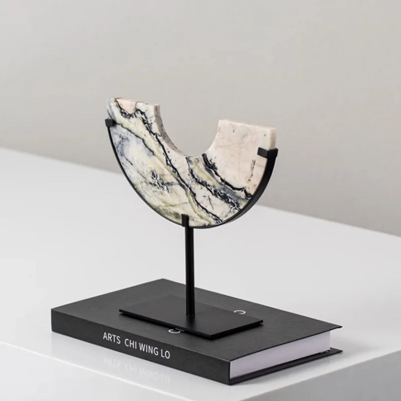 Arched Marble Ornament / Natural