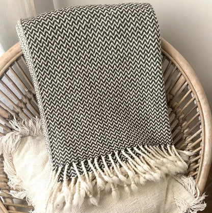Fine Merino Wool Blanket / Army Green