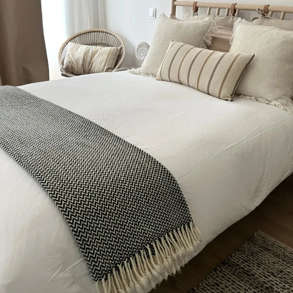 Fine Merino Wool Blanket / Black