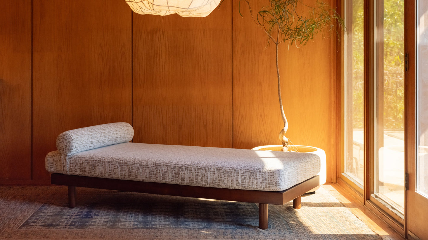 Doze Off Daybed, Bark