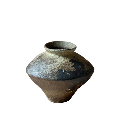 Kai Rustic Pottery Vase / 17.5cm