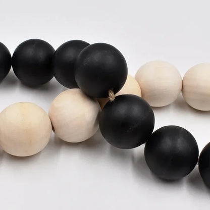 Oversized Wooden Bead Garland / Black 125cm