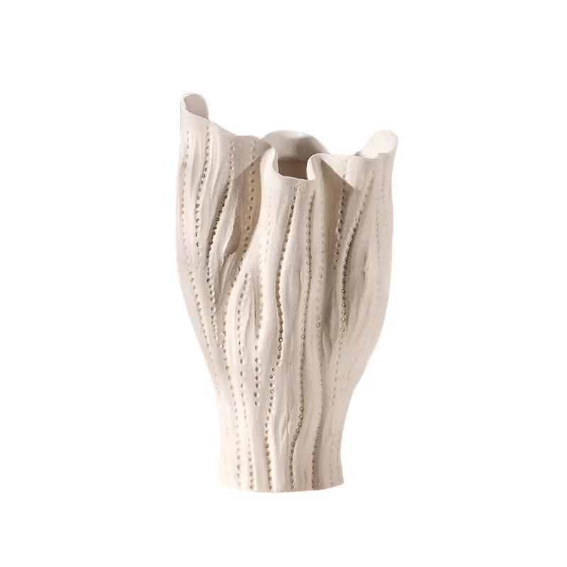 Pontus Sculptural Ceramic Vase / Seagrass