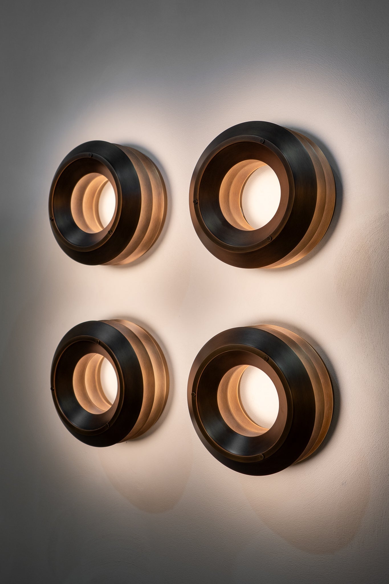 ROJI Wall light