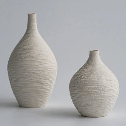 Emi Modern Ceramic Vase / White 15.5cm