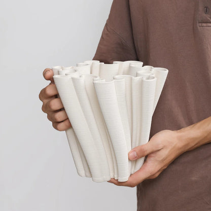 Fluted Decorative Centrepiece / White 20cm