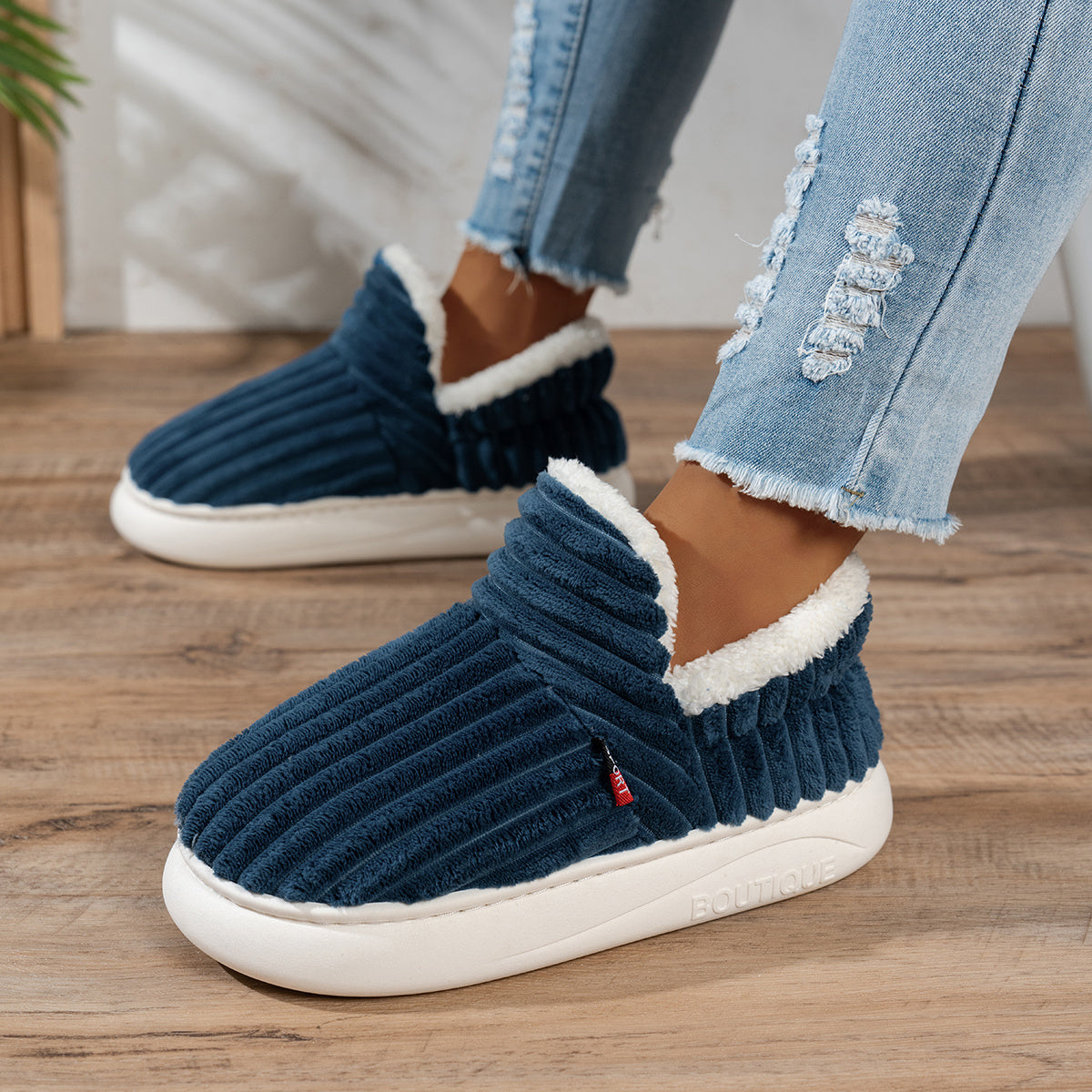 Bianca | Pantofole in peluche CozyStep