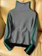 Giulia | Maglione a collo alto a righe a contrasto